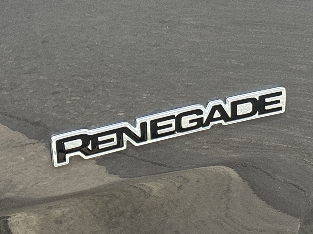 Thumbnail: 2019 Jeep Renegade - 7