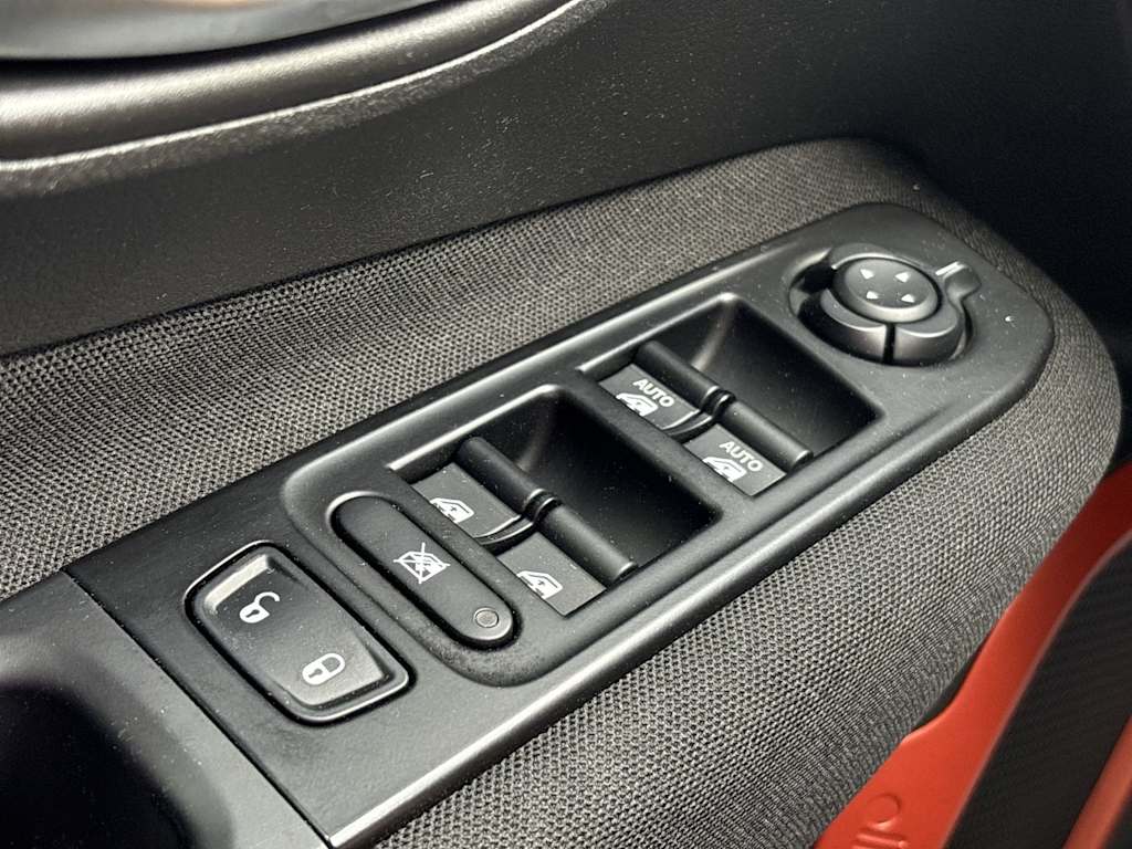 Thumbnail: 2021 Jeep Renegade - 21