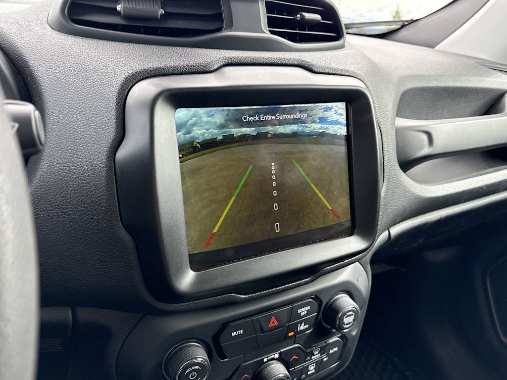 Thumbnail: 2023 Jeep Renegade - 33