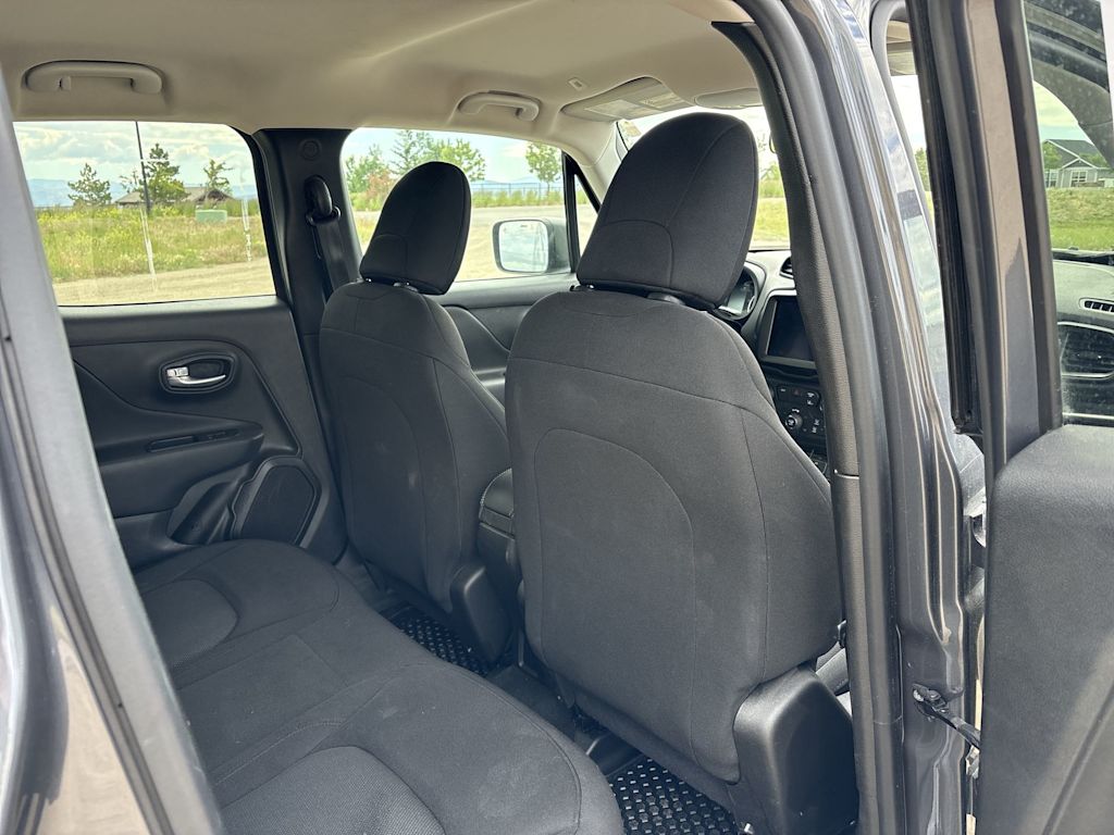 Thumbnail: 2023 Jeep Renegade - 11