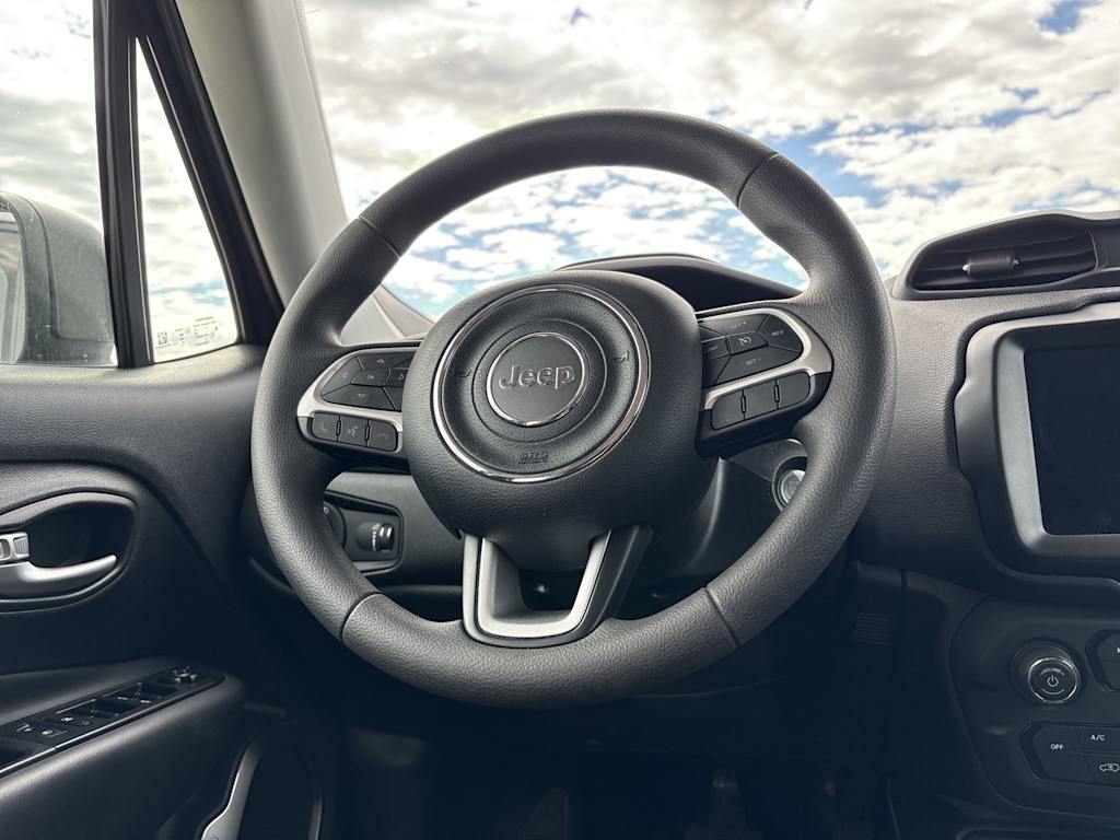 Thumbnail: 2023 Jeep Renegade - 8