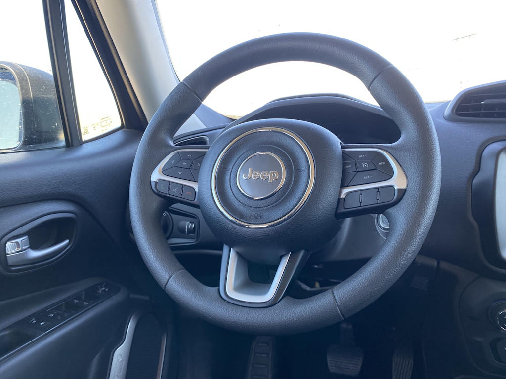 Thumbnail: 2023 Jeep Renegade - 8