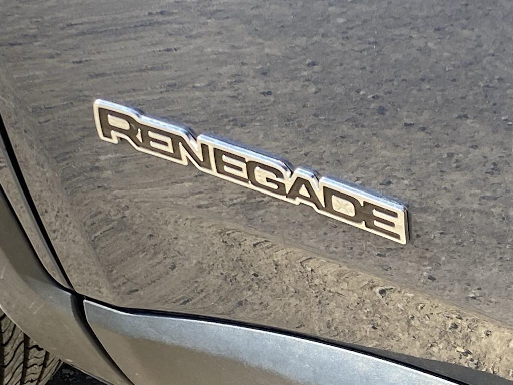 Thumbnail: 2023 Jeep Renegade - 7