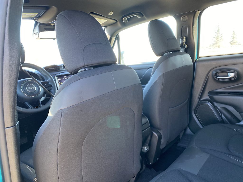 Thumbnail: 2022 Jeep Renegade - 34