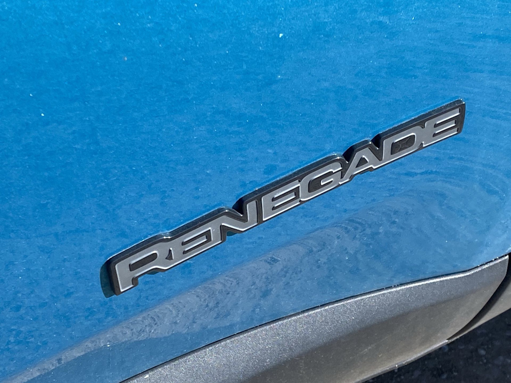 Thumbnail: 2022 Jeep Renegade - 7
