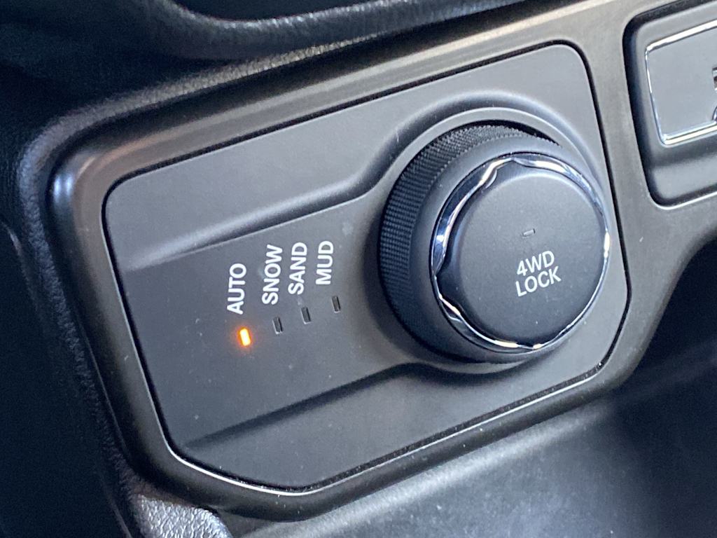 Thumbnail: 2022 Jeep Renegade - 28