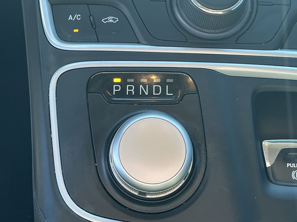 Thumbnail: 2017 Chrysler 200 - 21