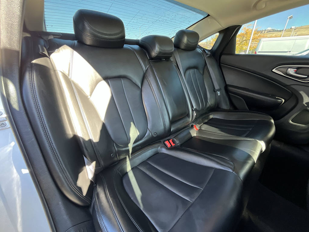 Thumbnail: 2017 Chrysler 200 - 20