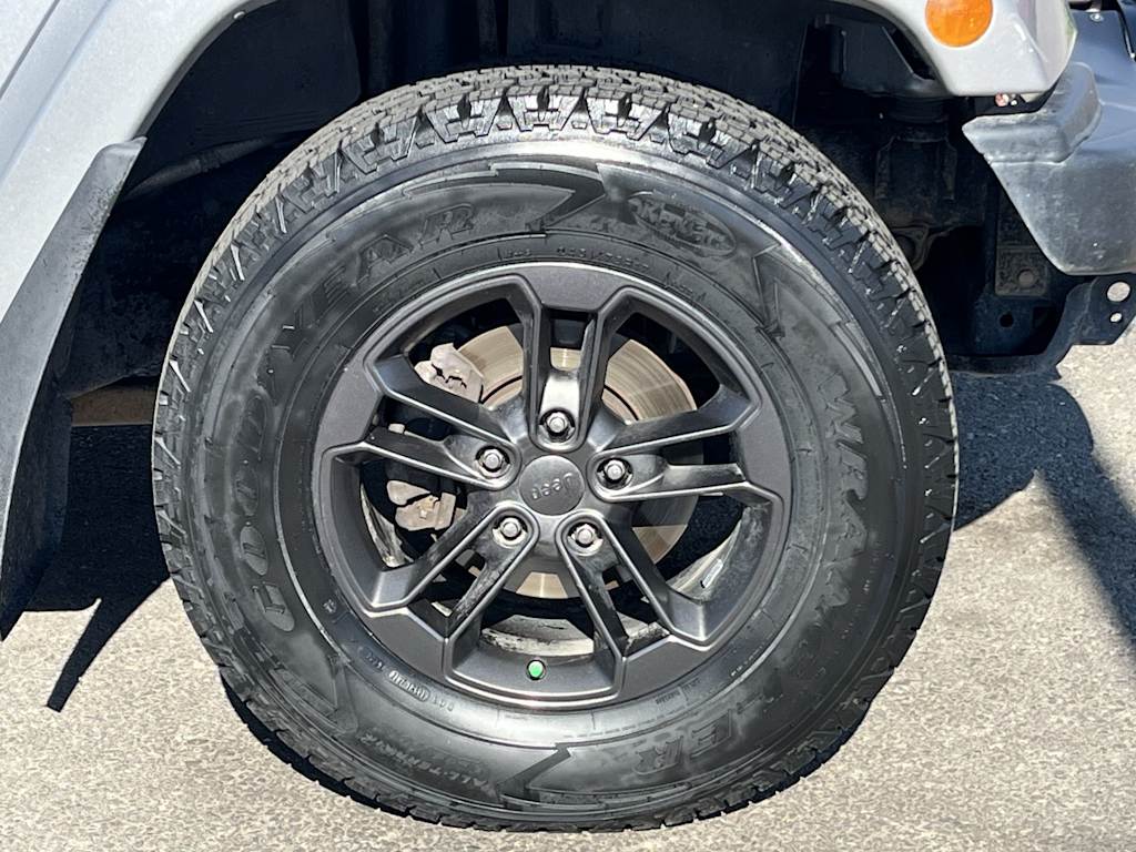 Thumbnail: 2018 Jeep Wrangler - 8