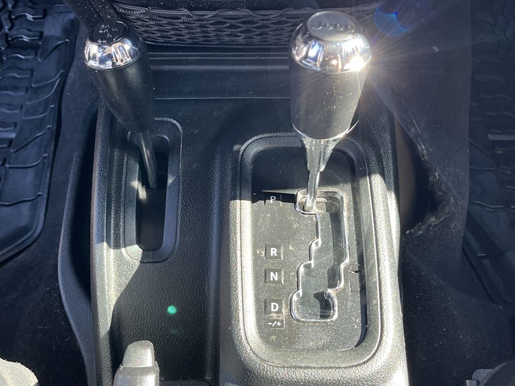 Thumbnail: 2018 Jeep Wrangler - 16