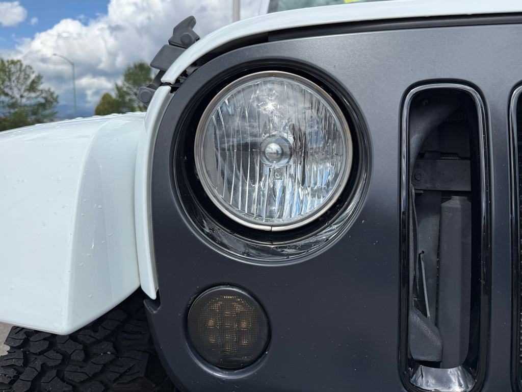 Thumbnail: 2014 Jeep Wrangler - 16