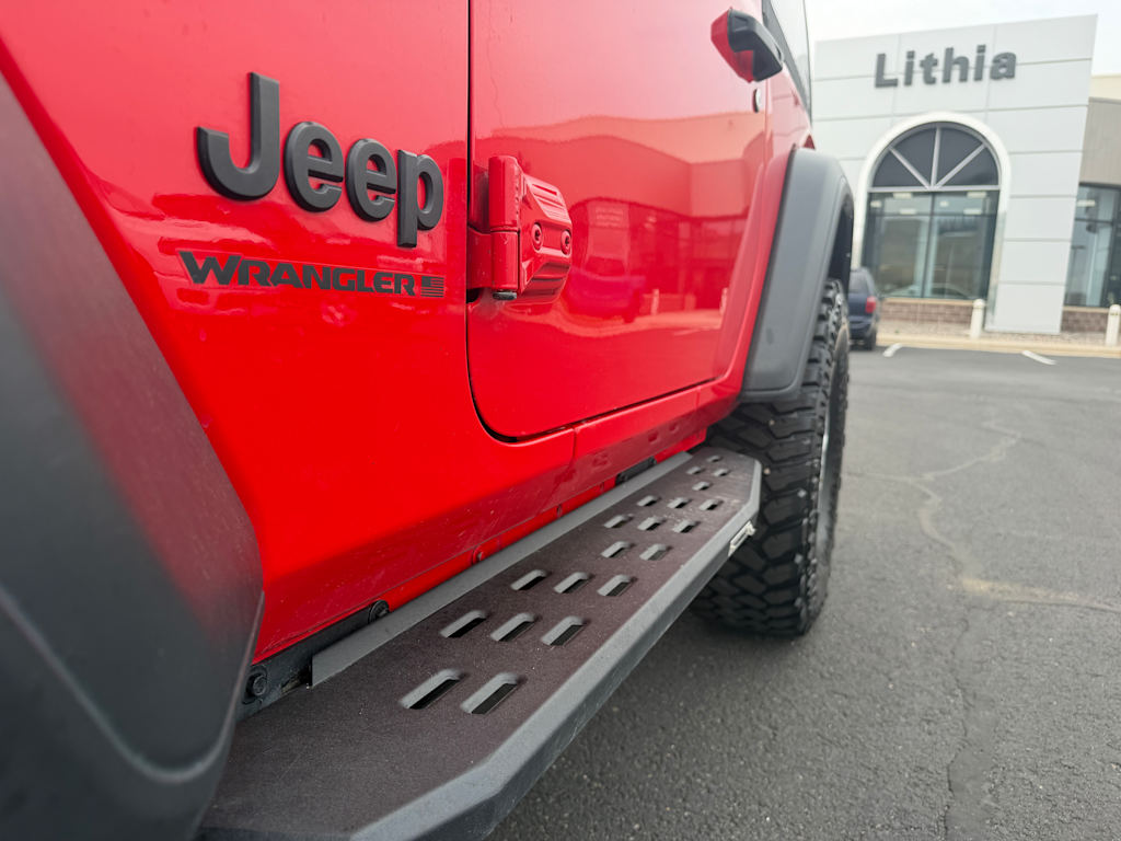 Thumbnail: 2023 Jeep Wrangler - 20