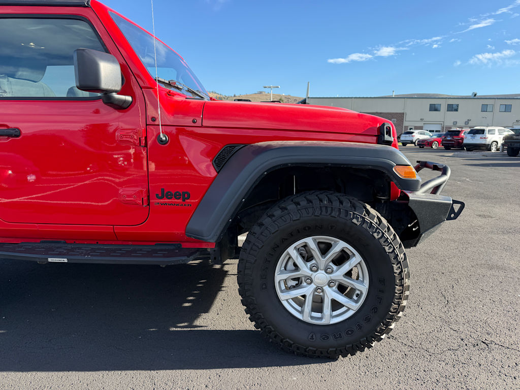 Thumbnail: 2023 Jeep Wrangler - 16