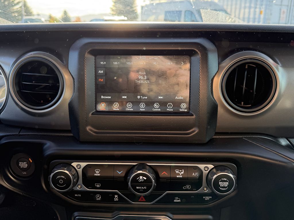 Thumbnail: 2023 Jeep Wrangler - 10