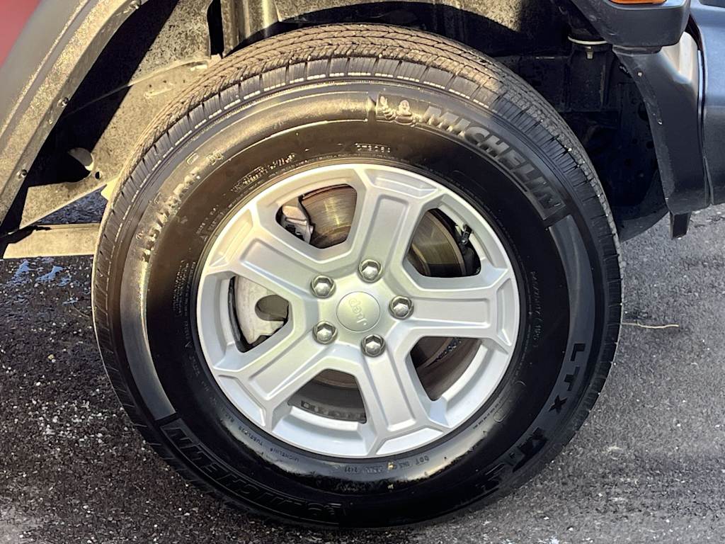 Thumbnail: 2021 Jeep Wrangler - 7