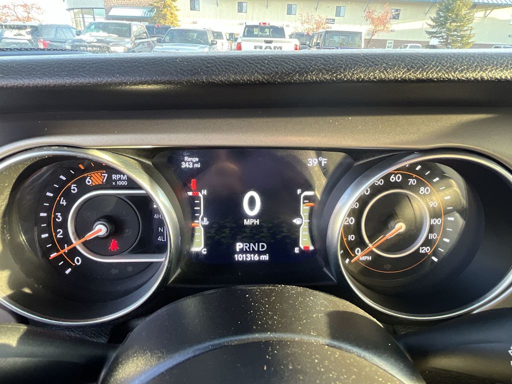 Thumbnail: 2021 Jeep Wrangler - 16