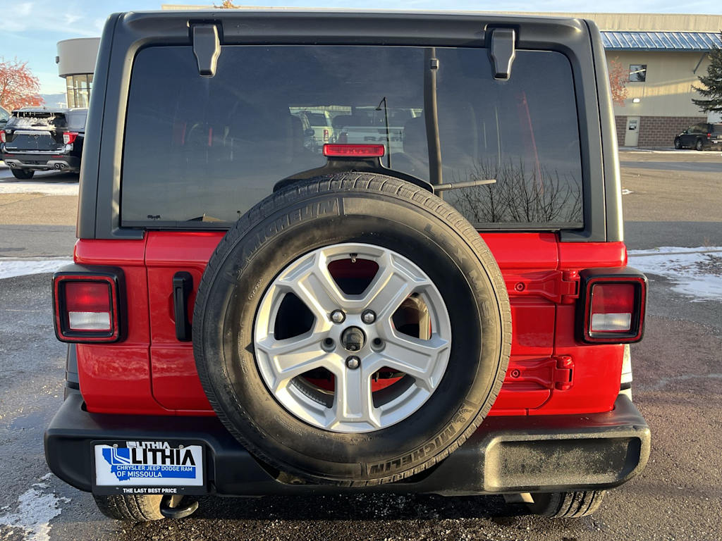 Thumbnail: 2021 Jeep Wrangler - 6