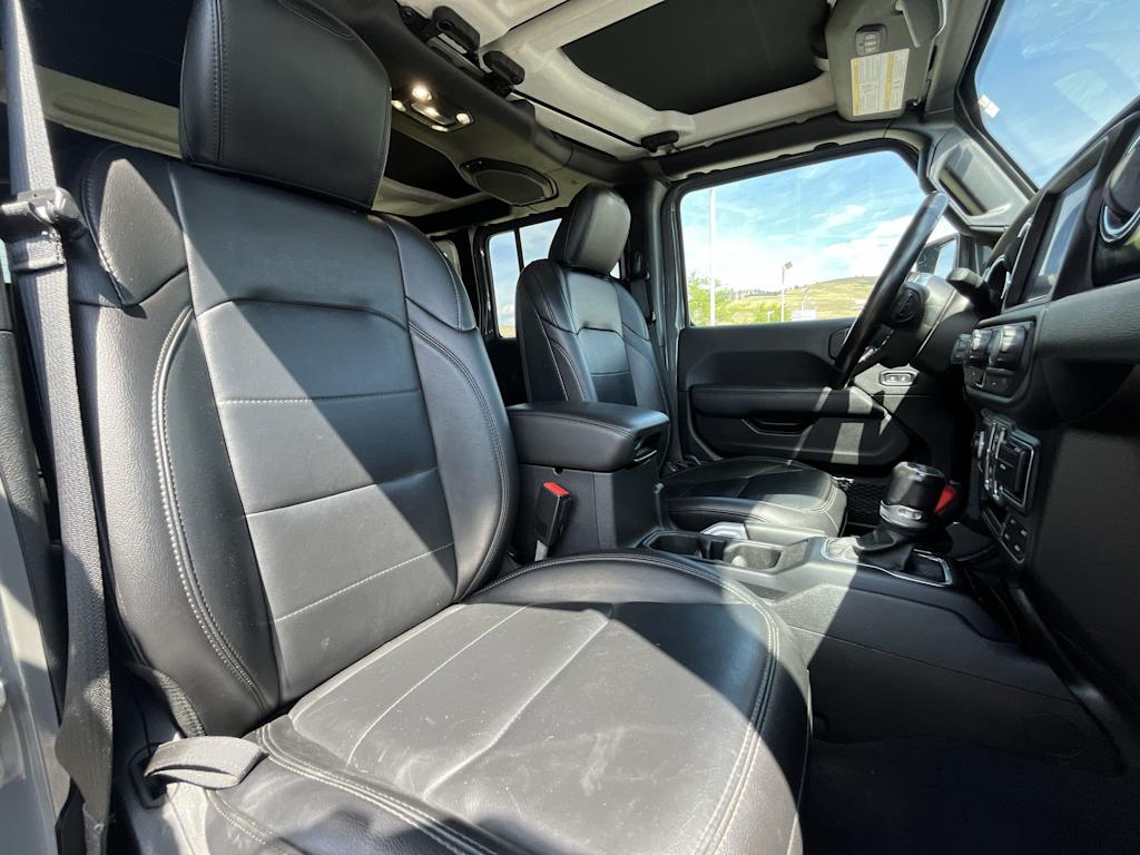 Thumbnail: 2021 Jeep Wrangler - 21