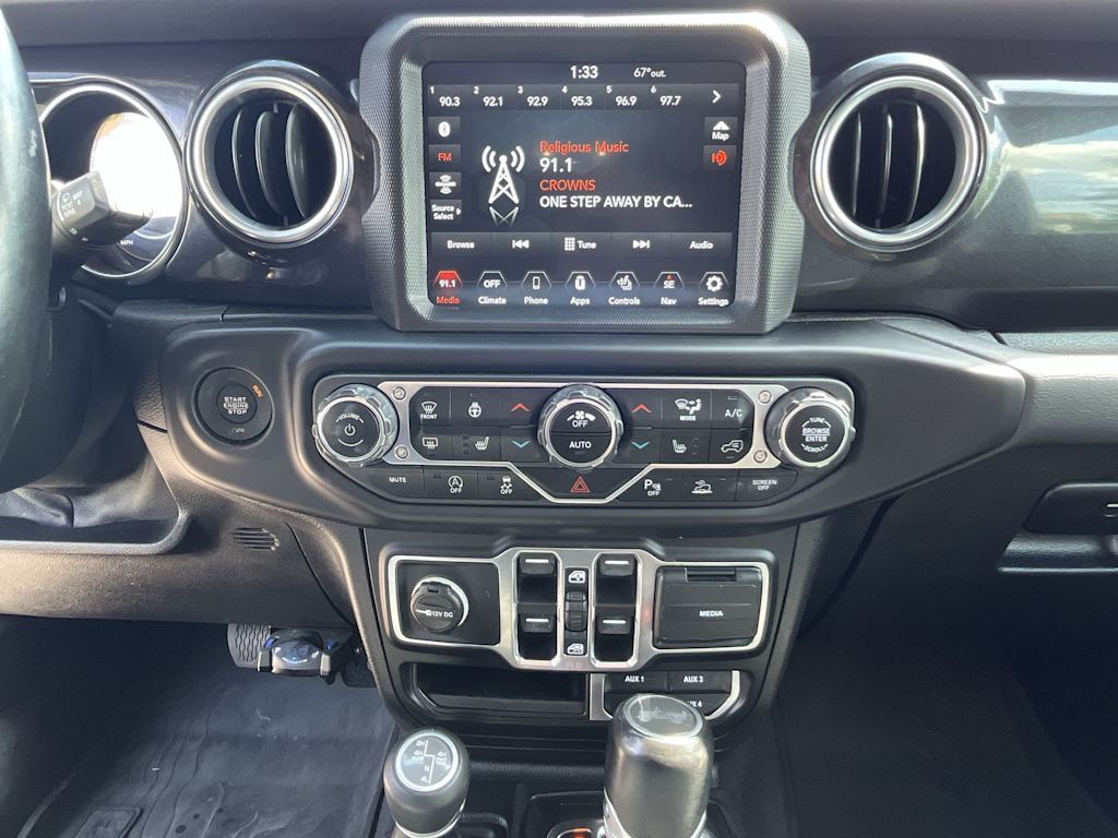 Thumbnail: 2021 Jeep Wrangler - 15