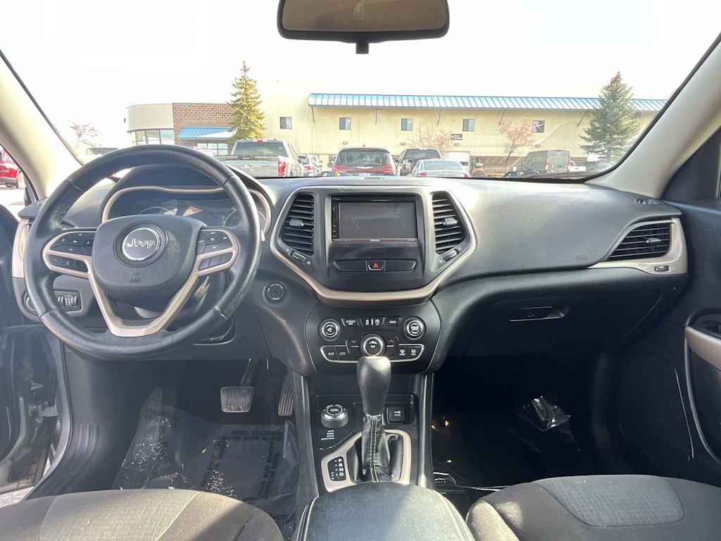 Thumbnail: 2017 Jeep Cherokee - 10