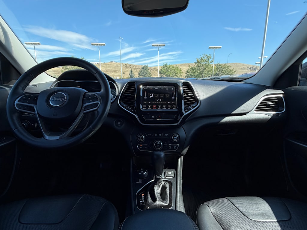 Thumbnail: 2019 Jeep Cherokee - 10