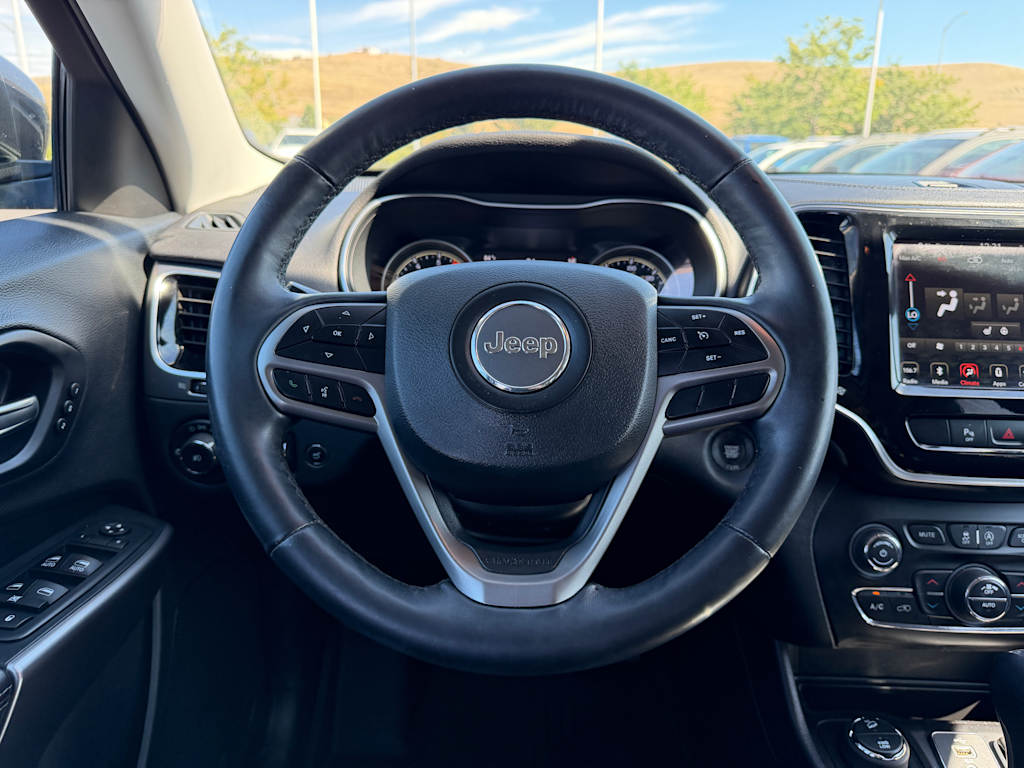 Thumbnail: 2019 Jeep Cherokee - 6