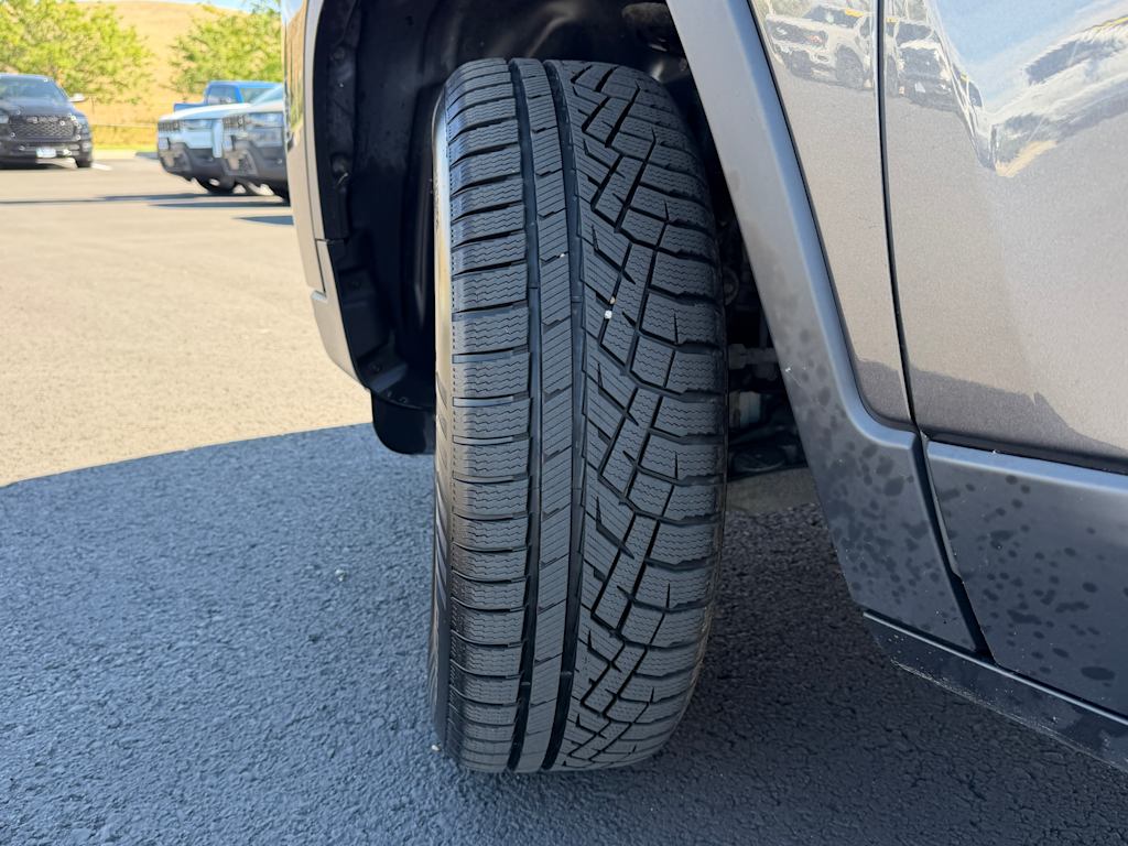 Thumbnail: 2019 Jeep Cherokee - 29