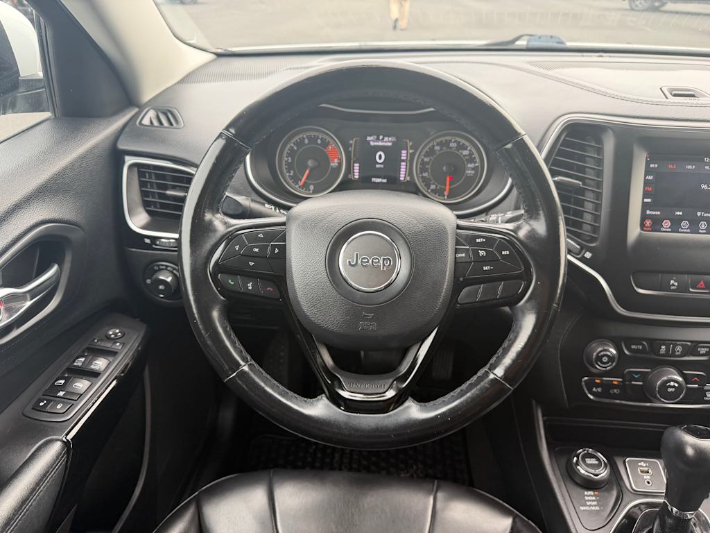 Thumbnail: 2020 Jeep Cherokee - 6