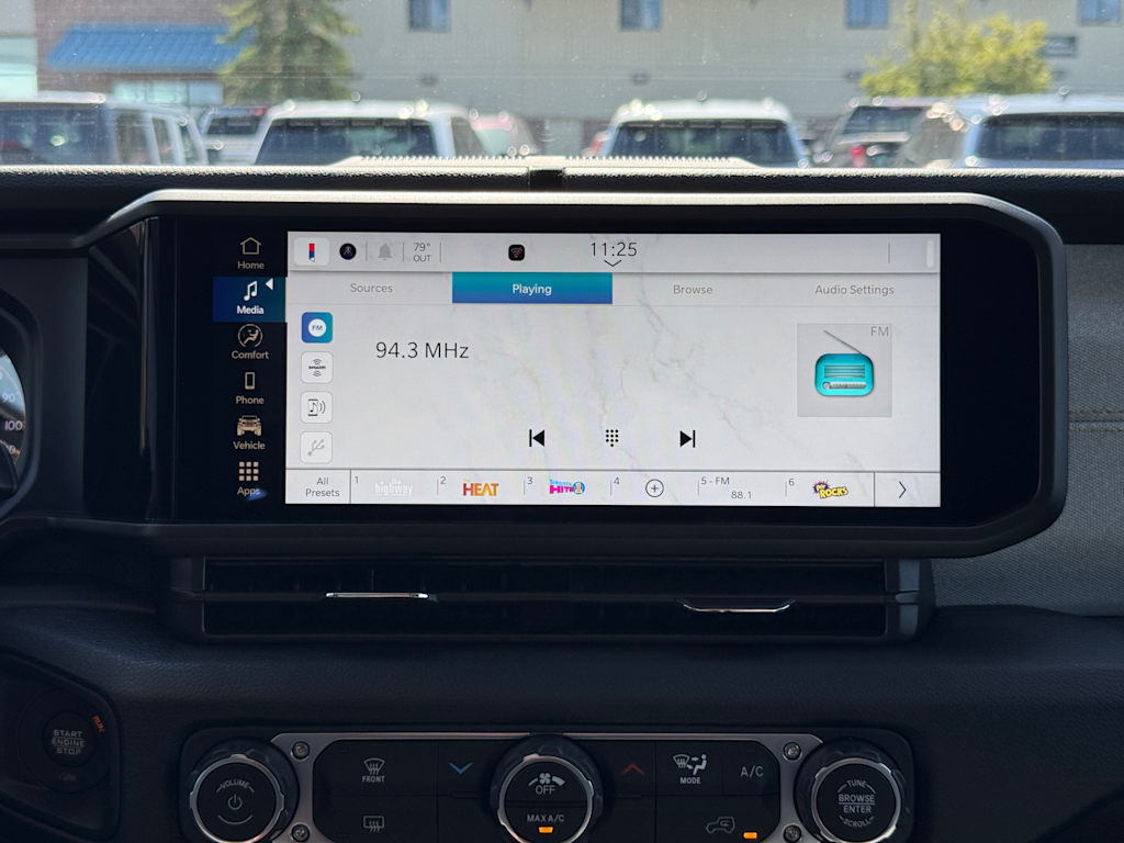 Thumbnail: 2025 Jeep Wrangler - 10