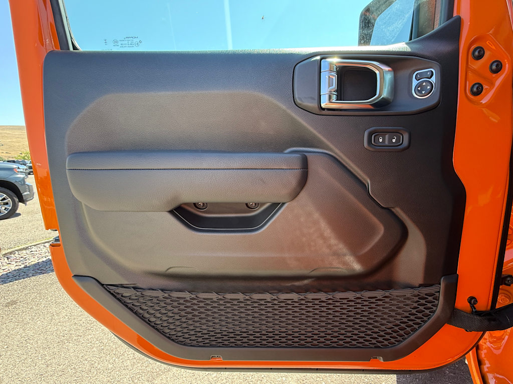 Thumbnail: 2025 Jeep Wrangler - 20