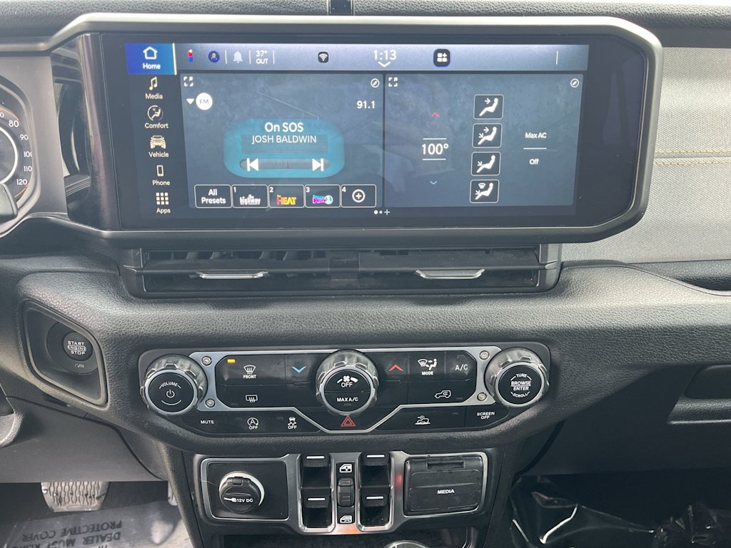 Thumbnail: 2024 Jeep Wrangler - 14