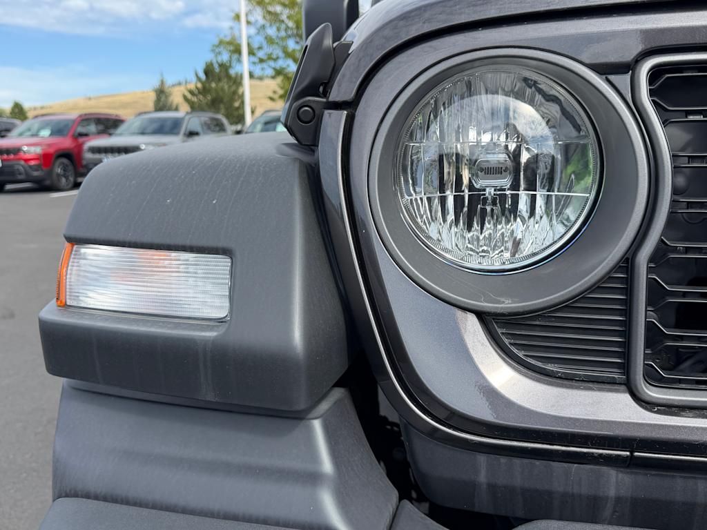 Thumbnail: 2026 Jeep Wrangler - 17