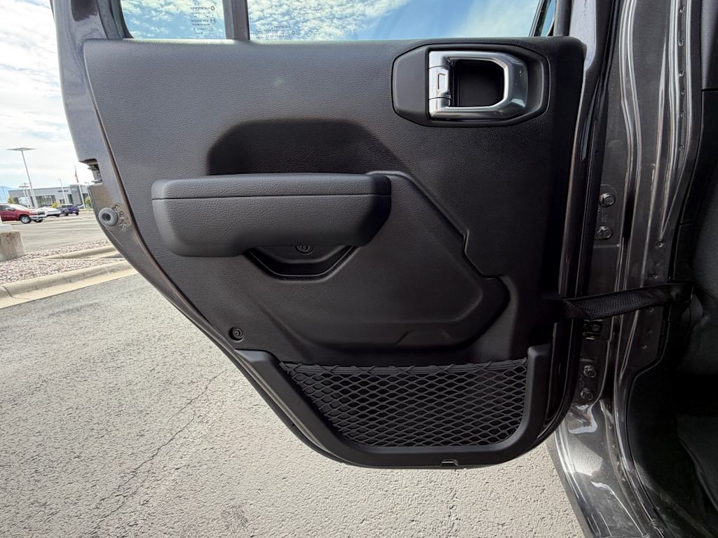 Thumbnail: 2026 Jeep Wrangler - 25