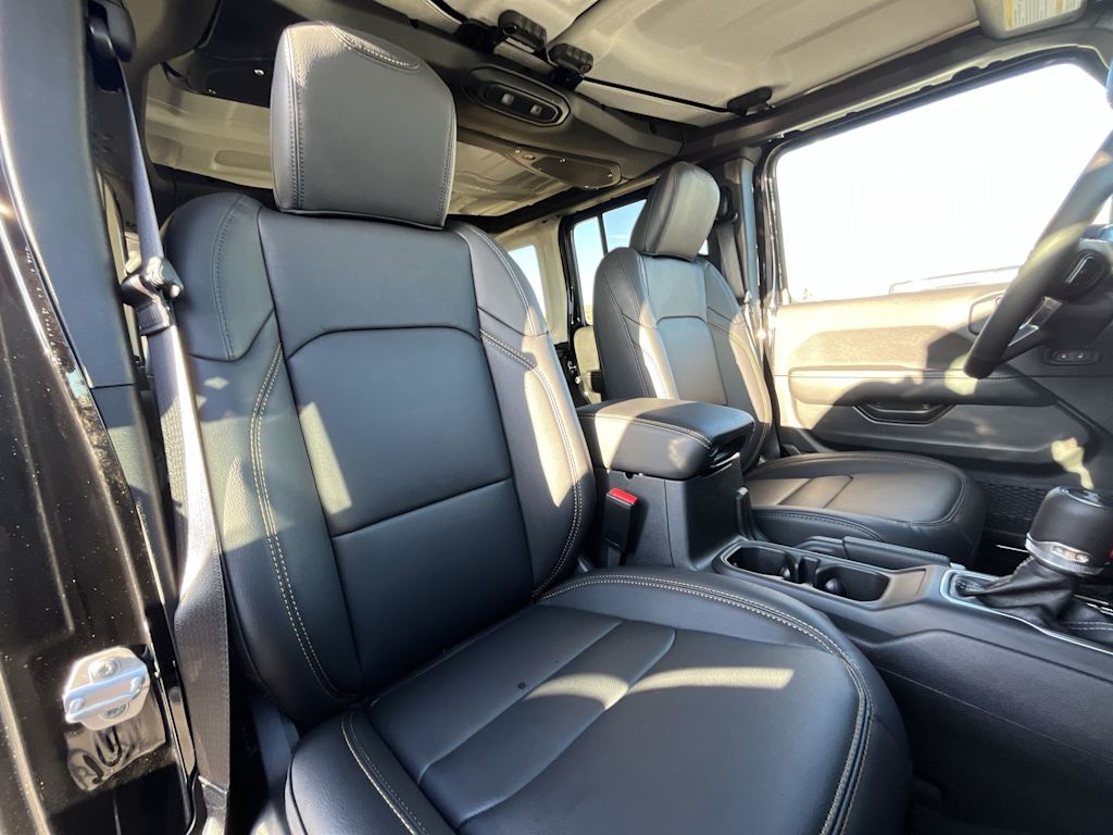 Thumbnail: 2026 Jeep Wrangler - 12