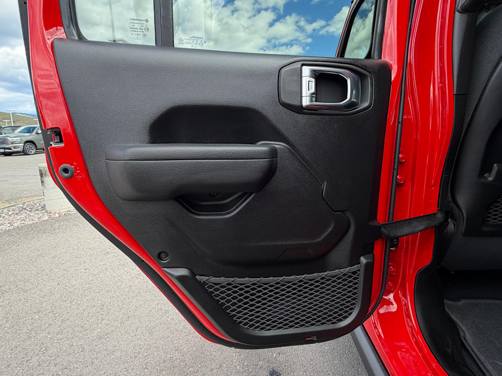 Thumbnail: 2026 Jeep Wrangler - 31