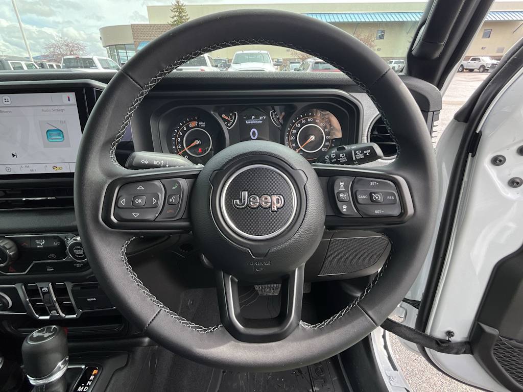 Thumbnail: 2025 Jeep Wrangler - 9