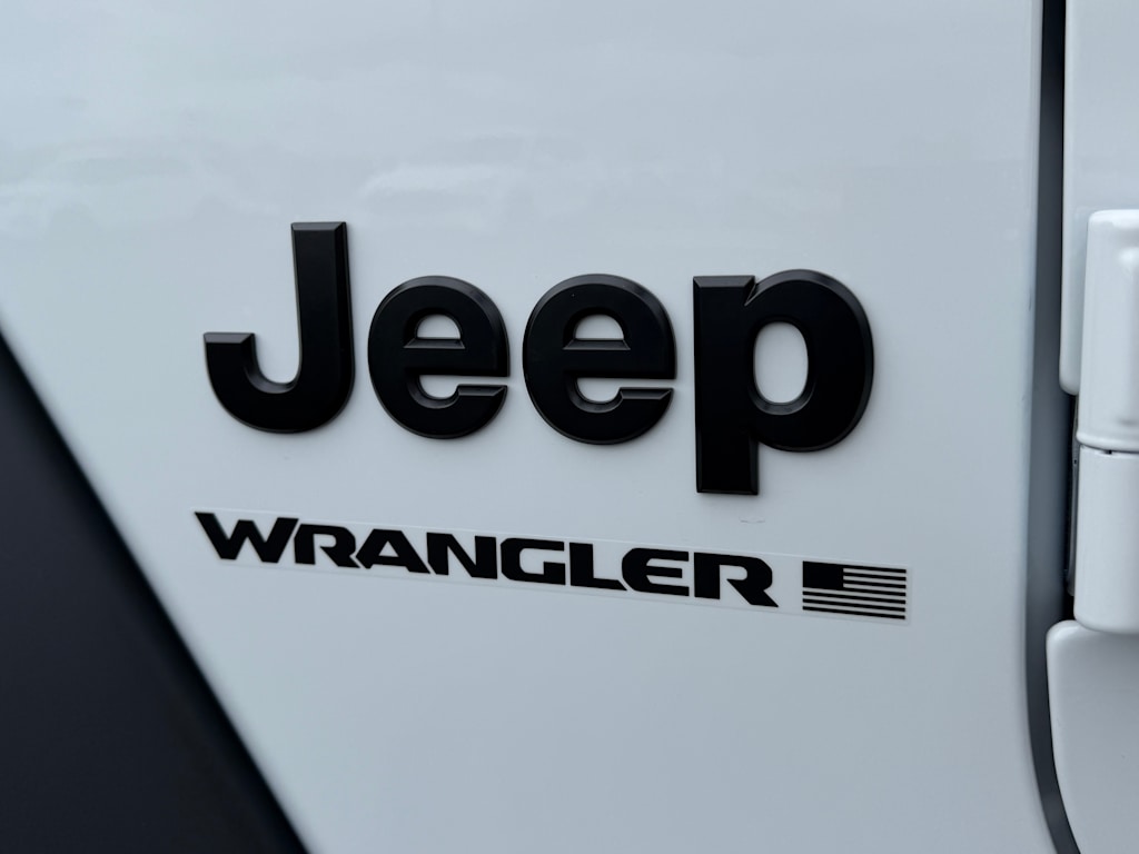 Thumbnail: 2026 Jeep Wrangler - 5