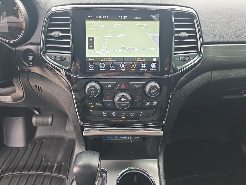 Thumbnail: 2022 Jeep Grand Cherokee - 15