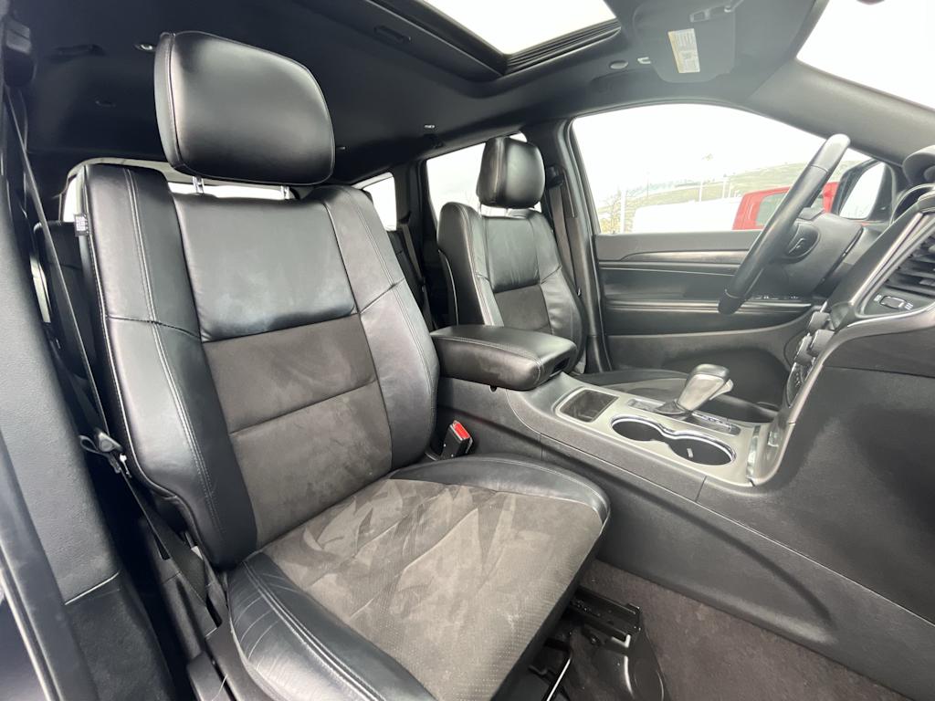 Thumbnail: 2018 Jeep Grand Cherokee - 12