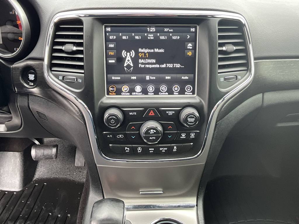 Thumbnail: 2018 Jeep Grand Cherokee - 15