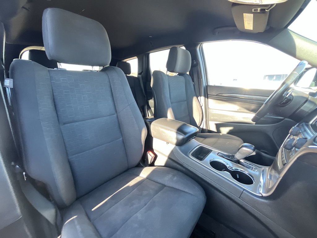 Thumbnail: 2016 Jeep Grand Cherokee - 12