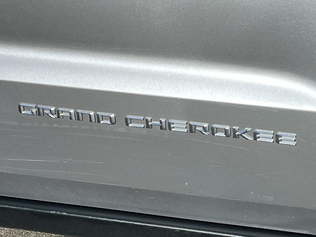 Thumbnail: 2016 Jeep Grand Cherokee - 7