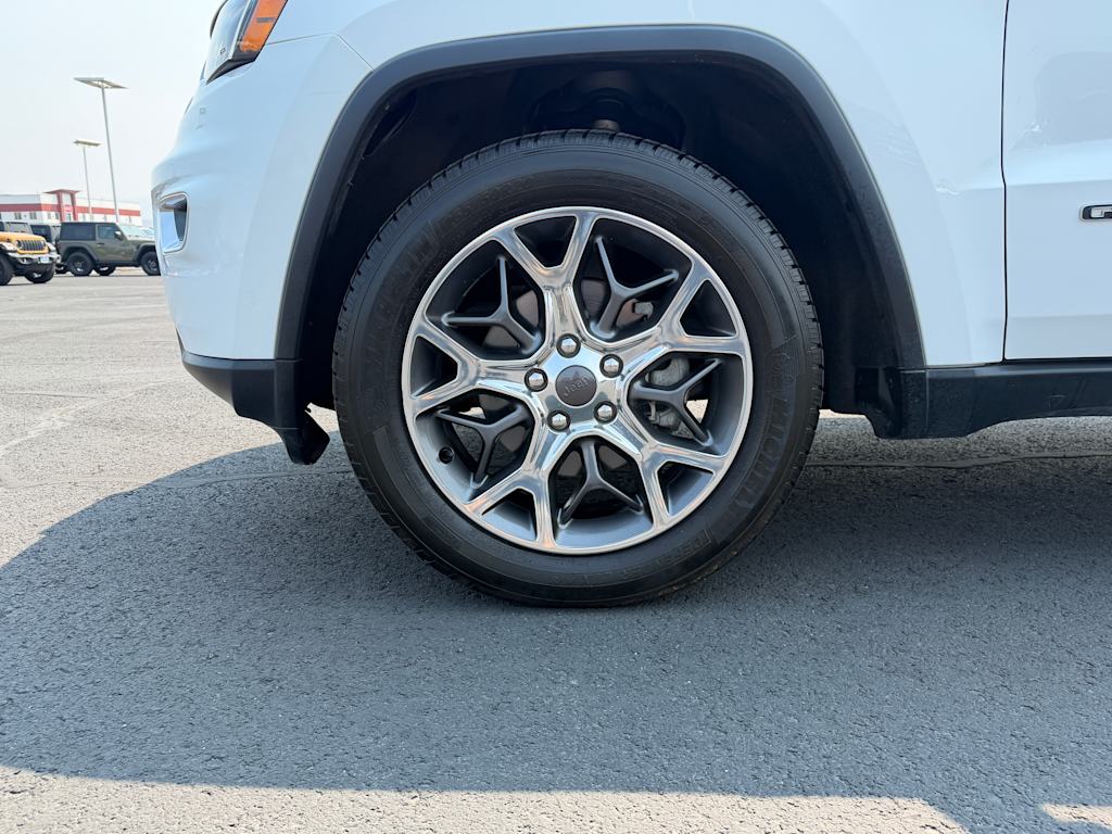 Thumbnail: 2018 Jeep Grand Cherokee - 5