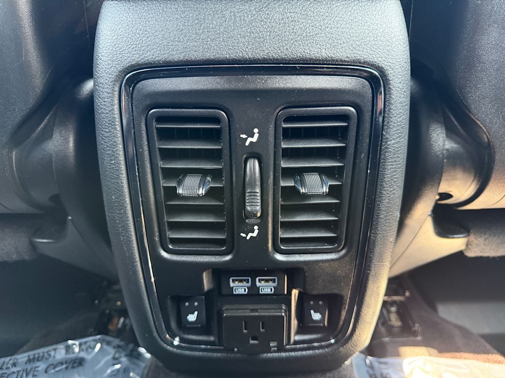 Thumbnail: 2018 Jeep Grand Cherokee - 25