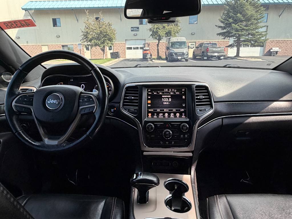 Thumbnail: 2015 Jeep Grand Cherokee - 2