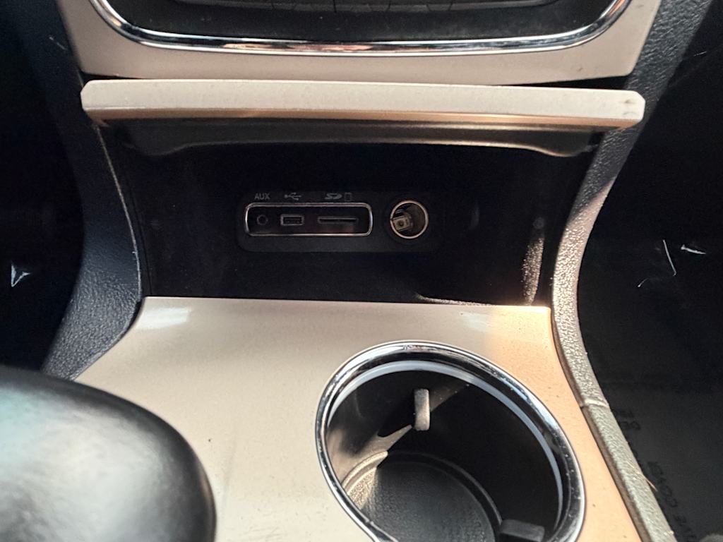 Thumbnail: 2015 Jeep Grand Cherokee - 10