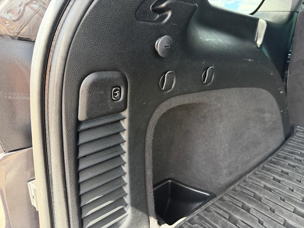 Thumbnail: 2021 Jeep Grand Cherokee - 19