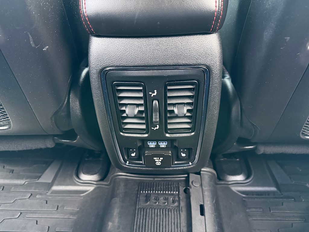 Thumbnail: 2021 Jeep Grand Cherokee - 26