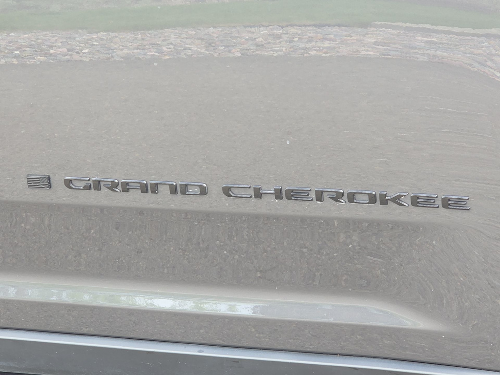 Thumbnail: 2024 Jeep Grand Cherokee - 19
