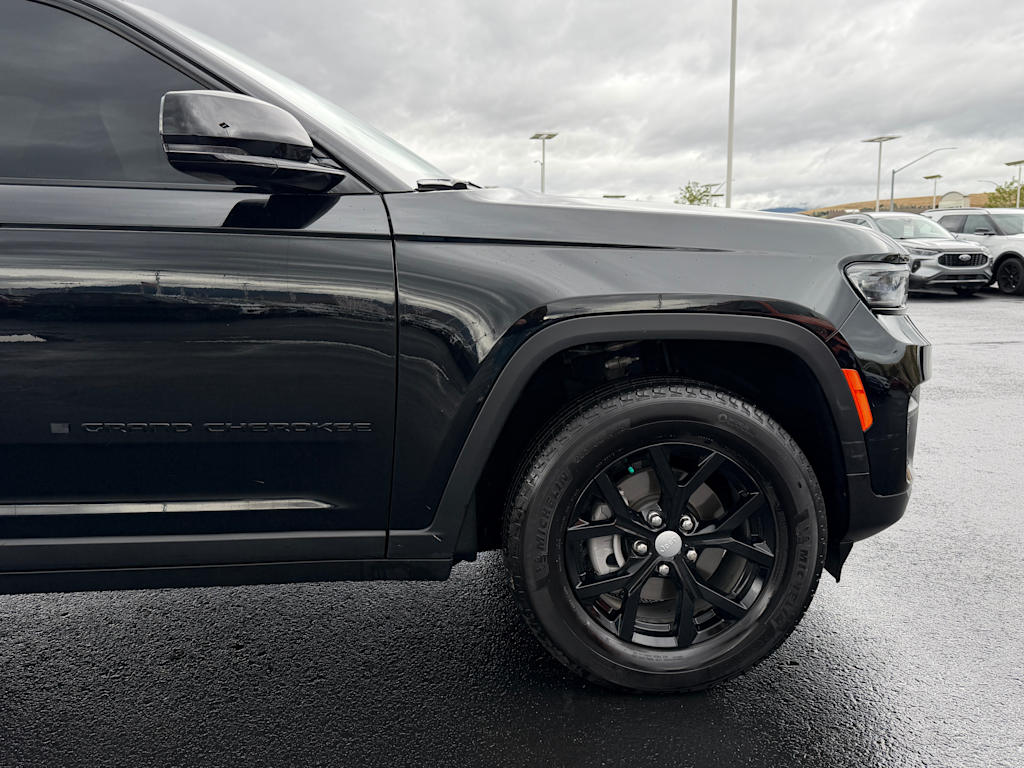 Thumbnail: 2025 Jeep Grand Cherokee - 6